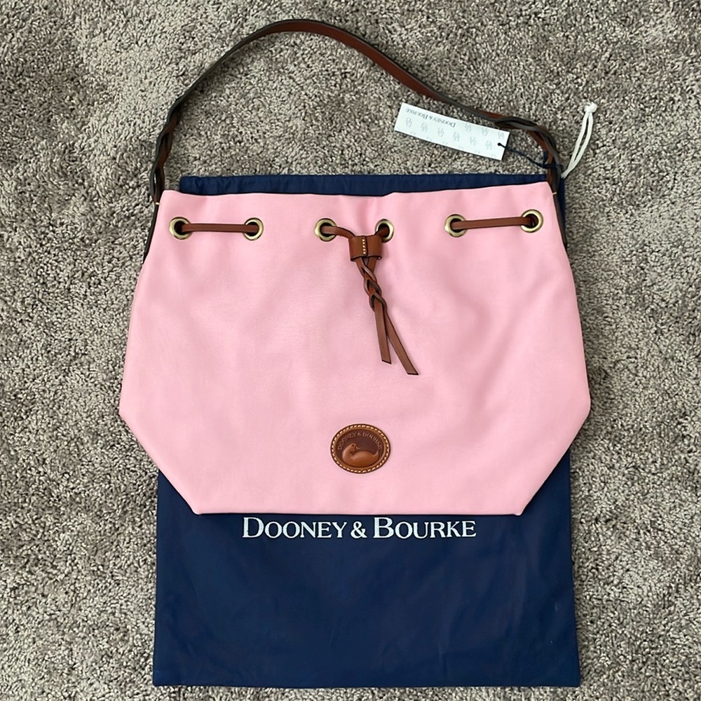 NEW W/TAG - DOONEY & BOURKE LARGE NYLON DRAWSTRING BUCKET SHOULDER BAG - PINK